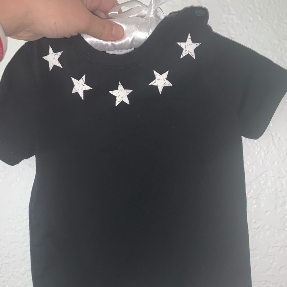 Authentic Givenchy t-shirt like new